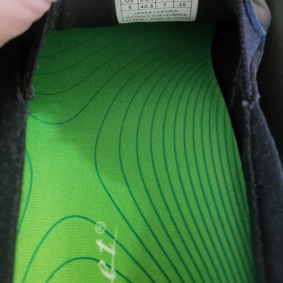 Men's Black Slip-On Shoes - Picture 8 of 9